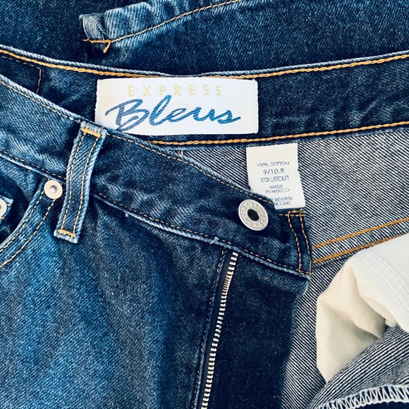 Express Blues High Waisted BootCut Mom Jeans sz 10 - Picture 3 of 9